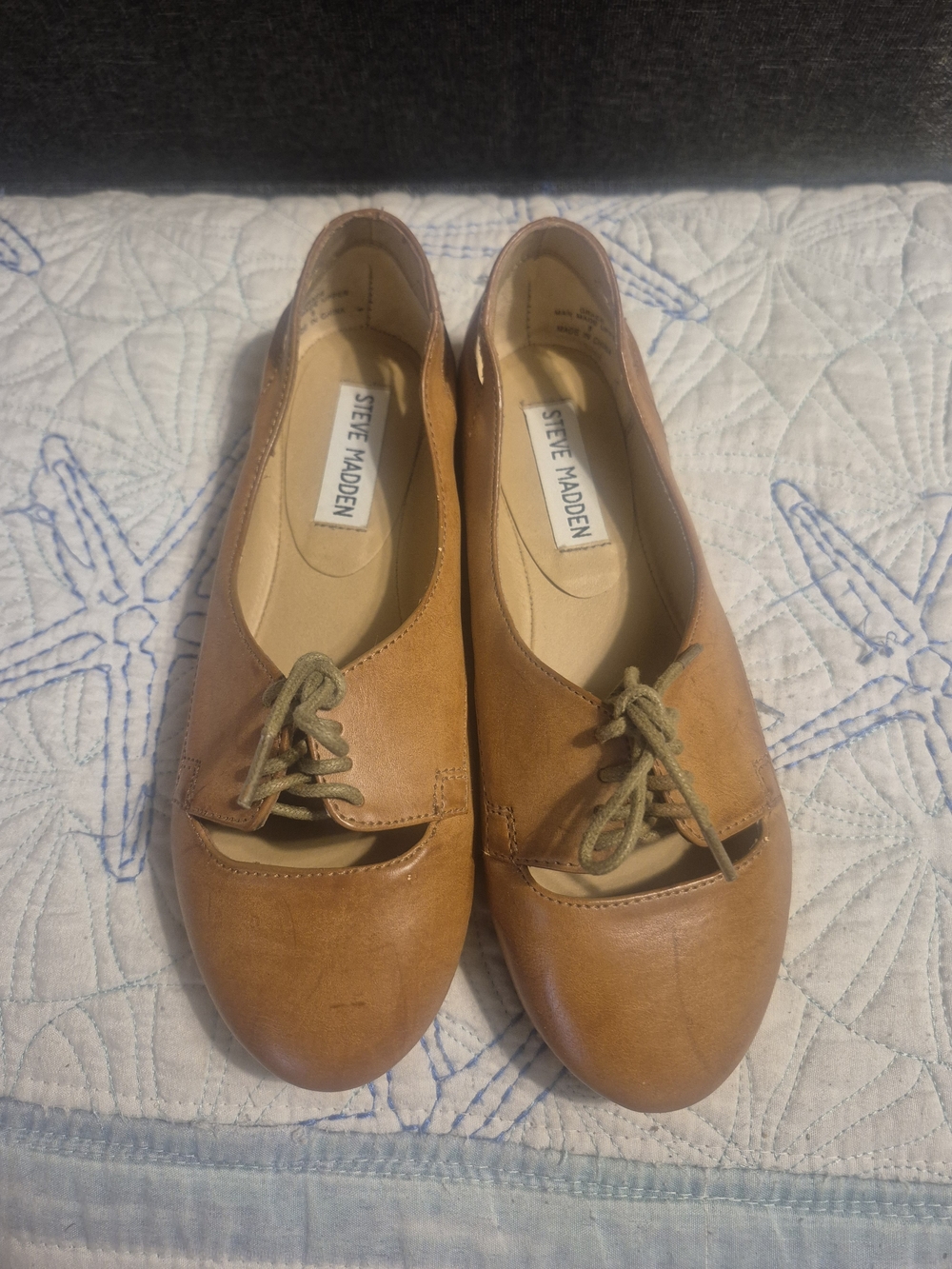 Steve Madden Tan Leather Lace-Front Flats